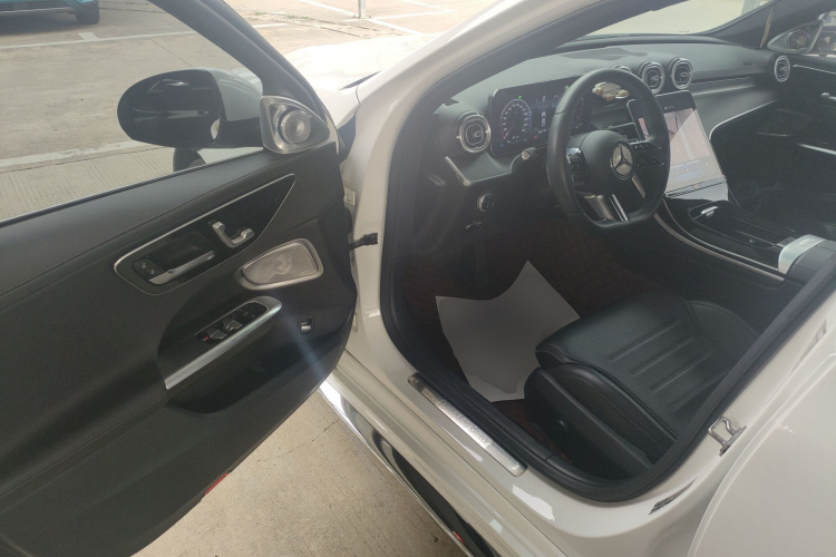 奔驰C级 2022款 C 200 L 运动版中控内饰7003