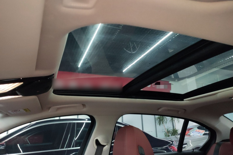 宝马3系 2024款 325Li M运动曜夜套装中控内饰22