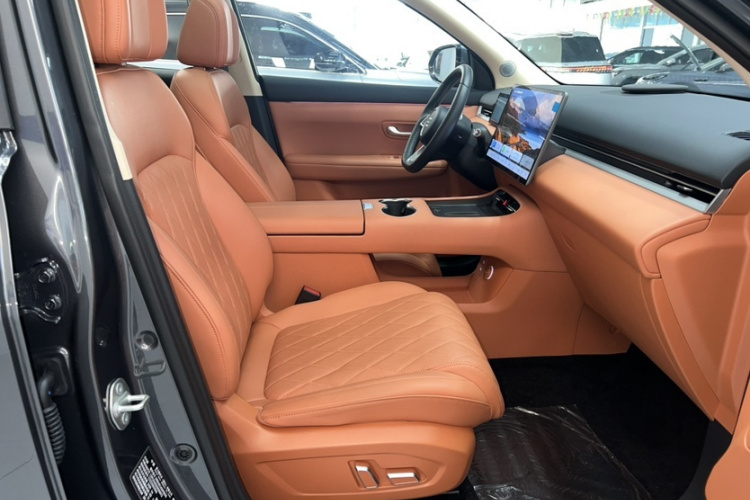 蓝电E5 PLUS 2026款 165km 长续航先享版Ultra 7座局部细节41