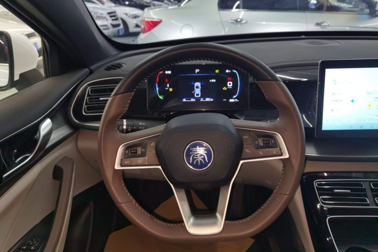 比亚迪 秦PLUS 2023款 冠军版 DM-i 120KM领先型中控内饰13