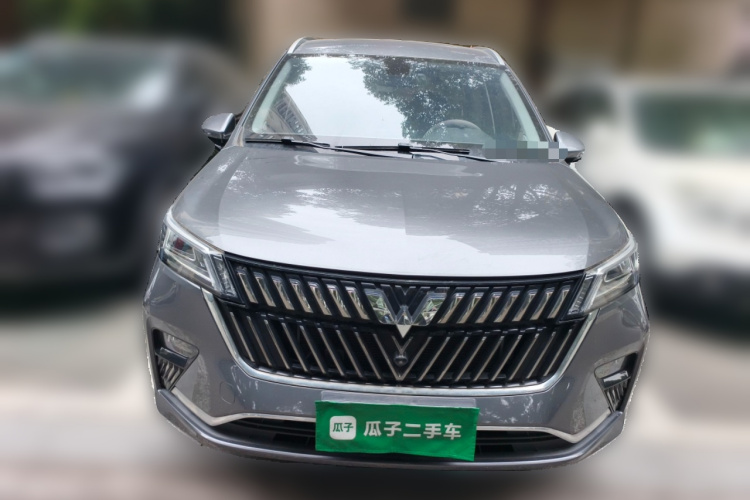 五菱汽车 五菱佳辰 2023款 2.0L DHT旗舰型车身外观2