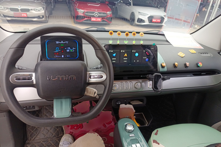 长安启源 长安Lumin 2022款 210km 香甜款中控内饰12