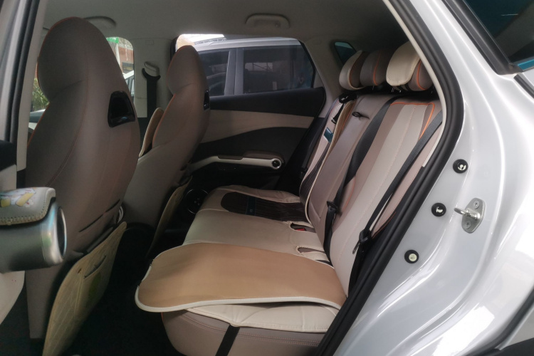 比亚迪 元PLUS 2023款 冠军版 510KM 领先型中控内饰7004