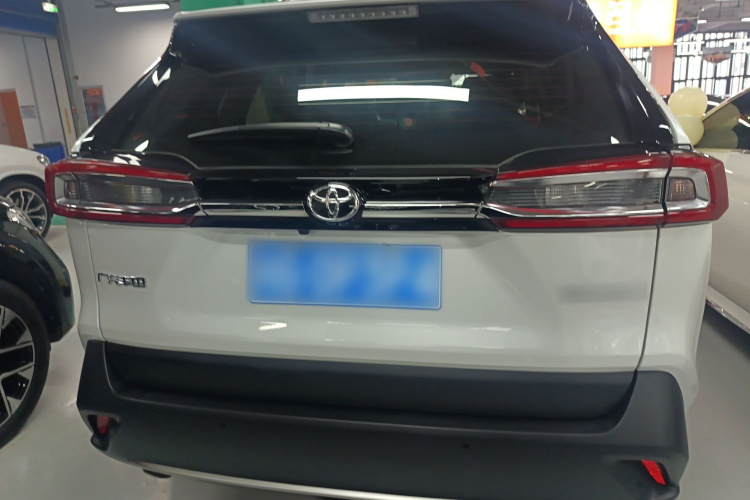 丰田 威兰达 2021款 2.0L CVT两驱豪华版车身外观6