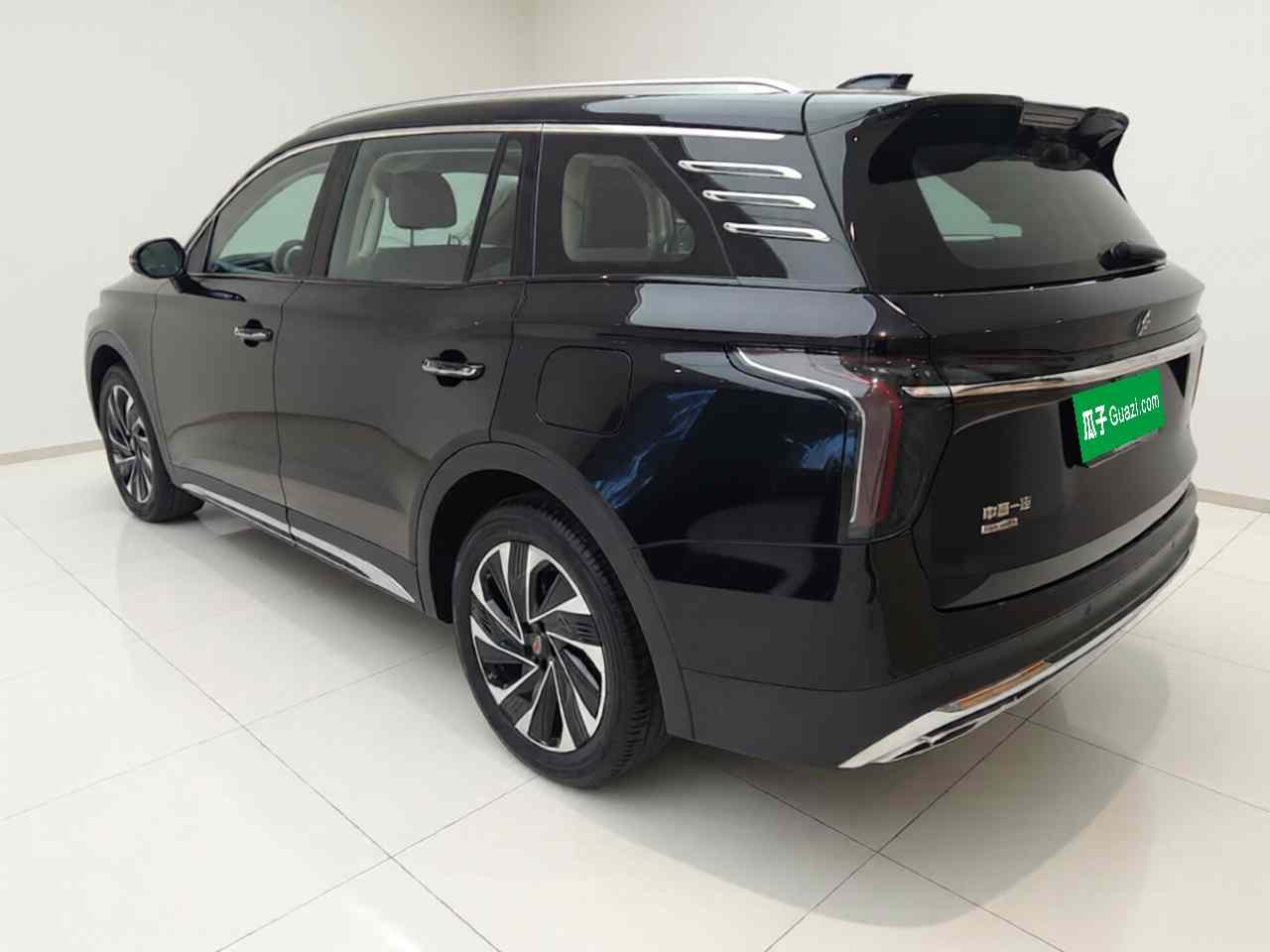 红旗HS7 PHEV 2024款 2.0T PHEV 四驱旗畅版 6座(3)