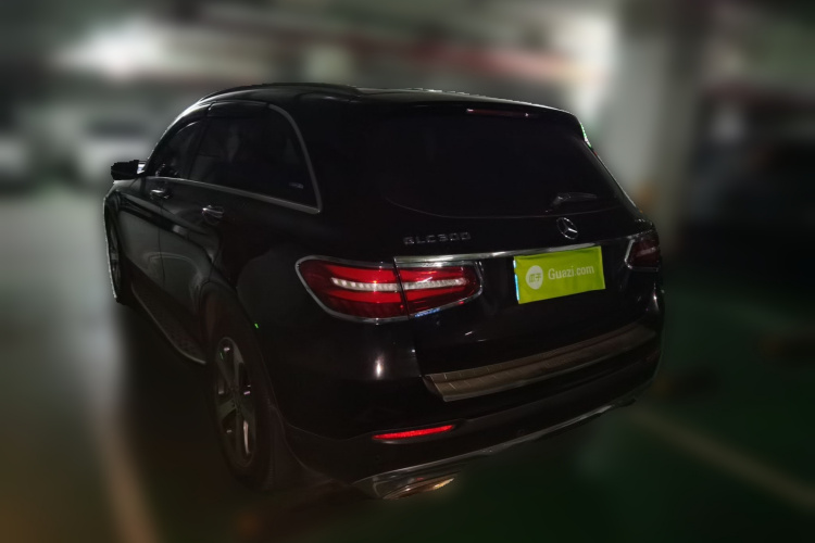 奔驰GLC 2016款 GLC 300 4MATIC 动感型车身外观5