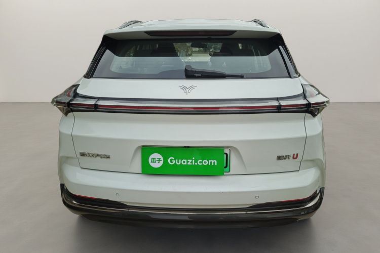 哪吒汽车 哪吒U 2022款 智610 三元锂车身外观6