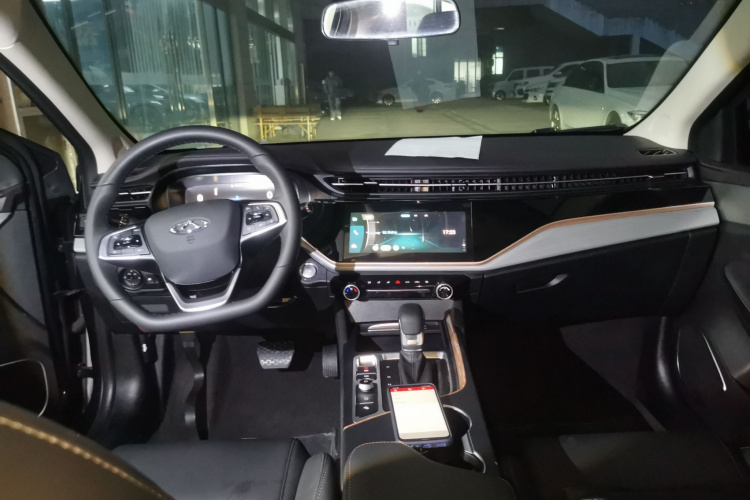 奇瑞 艾瑞泽5 PLUS 2021款 小AI 1.5L CVT享PLUS中控内饰12