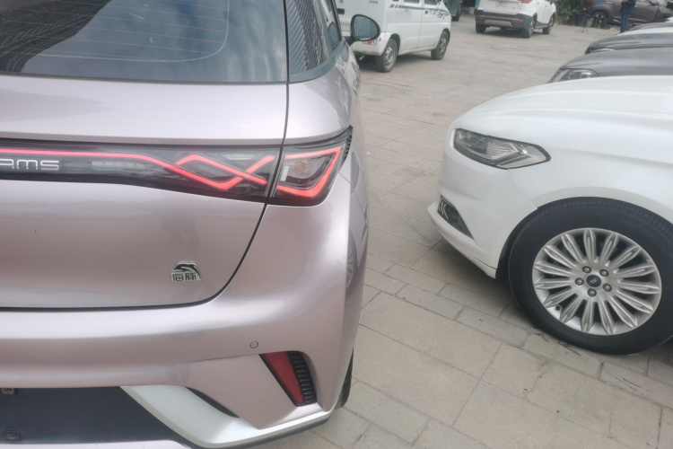 比亚迪 海豚 2021款 405km 时尚版车身外观9