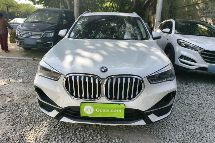 宝马X1 2019款 sDrive20Li 领先型车身外观2