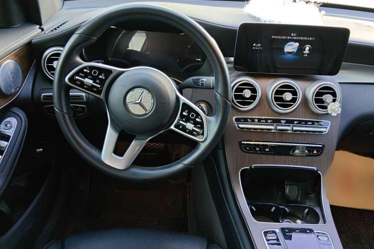 奔驰GLC 2020款 GLC 300 L 4MATIC 豪华型中控内饰7002