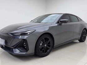 长安UNI-V 2022款 1.5T 尊贵型