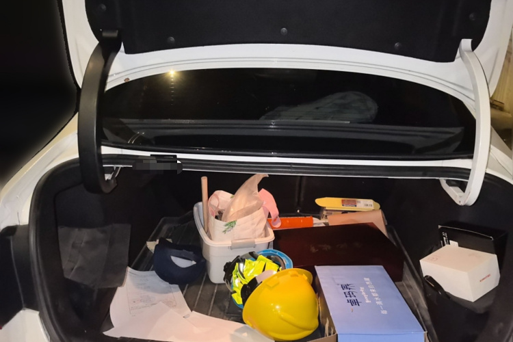 标致408 2014款 1.8L 自动豪华版局部细节23