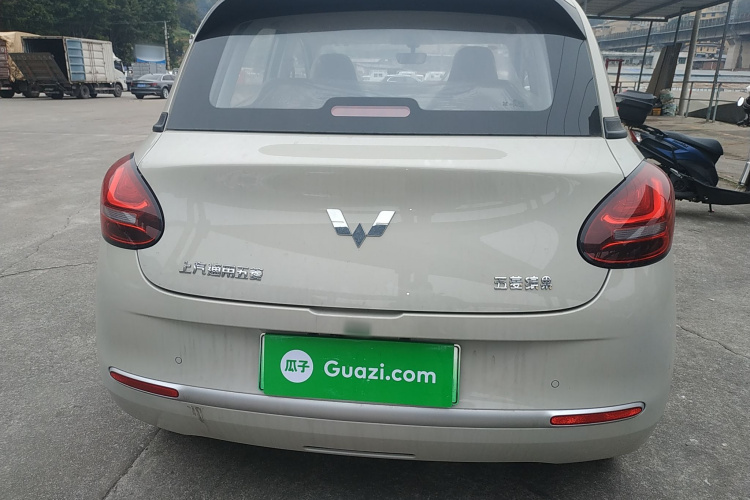 五菱汽车 五菱缤果 2024款 203km 轻享款车身外观6