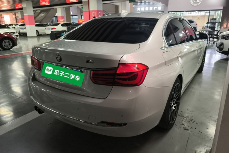 宝马3系 2018款 320Li 领先型豪华套装车身外观7