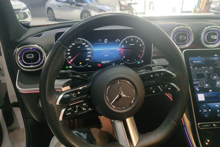 奔驰C级 2024款 改款 C 260 L 皓夜运动版局部细节13