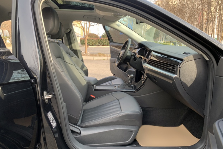 大众 帕萨特 2023款 改款 280TSI 商务版中控内饰7004