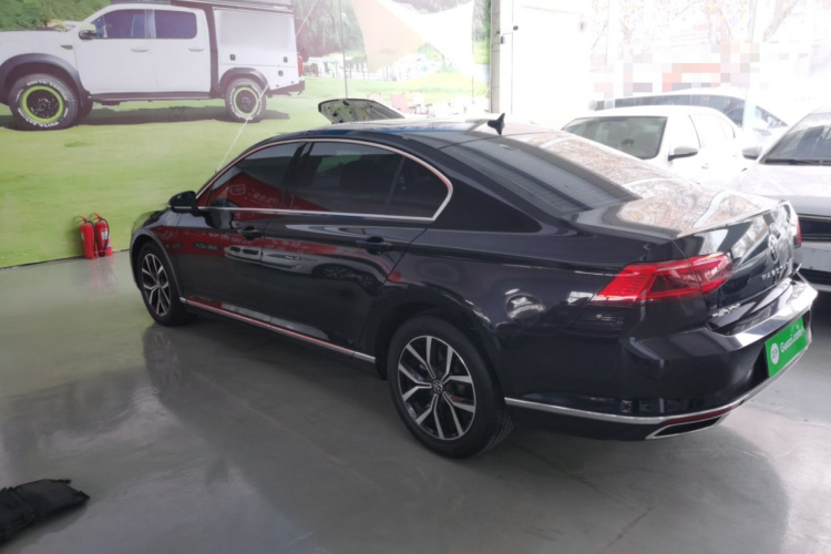 大众 迈腾 2020款 330TSI DSG 领先型车身外观4