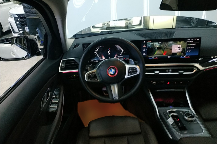 宝马3系 2023款 325Li M运动曜夜套装局部细节13