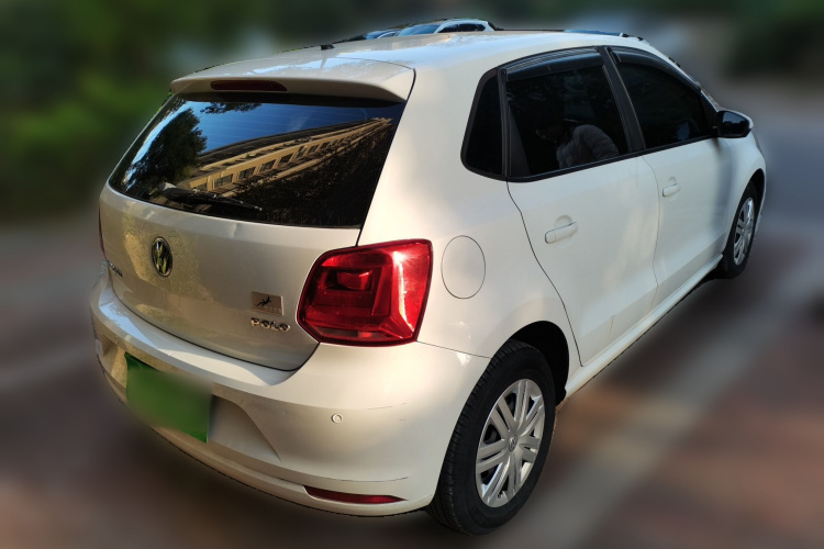 大众 Polo 2016款 1.4L 手动风尚型车身外观7