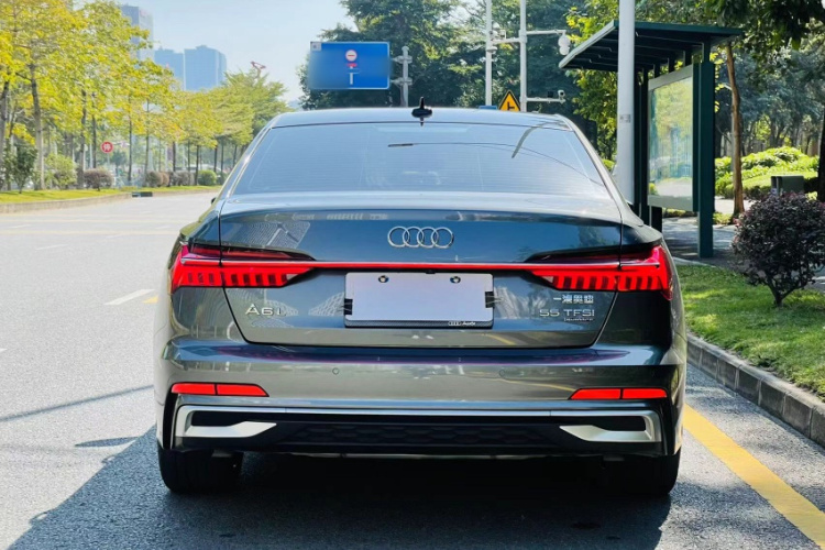 奥迪A6L 2021款 55 TFSI quattro 尊享动感型车身外观6003