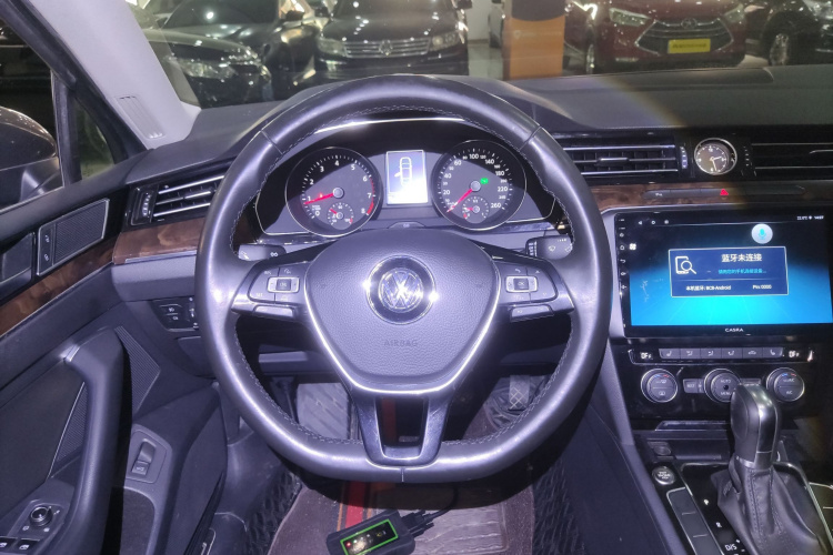 大众 迈腾 2017款 330TSI DSG 豪华型中控内饰13