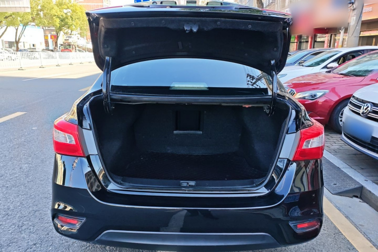 日产 轩逸 2016款 1.6XV CVT智享版机舱底盘23