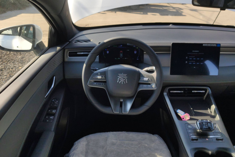 比亚迪 秦PLUS 2025款 DM-i 智驾版 55KM领先型局部细节13