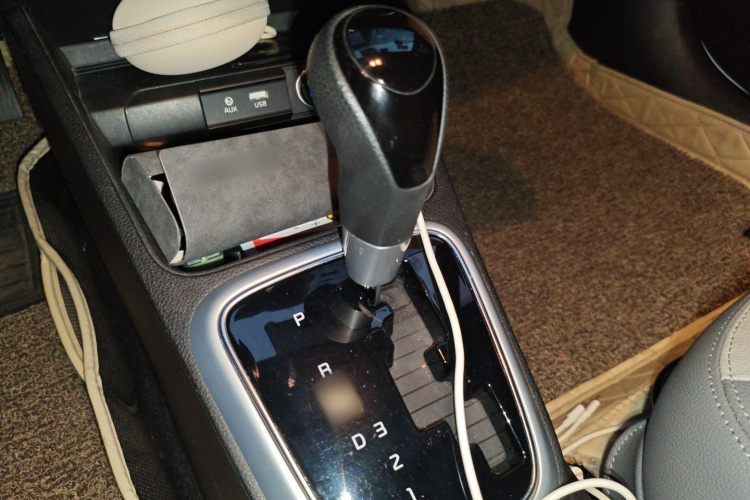 起亚 焕驰 2017款 1.4L 自动智享版Value局部细节18