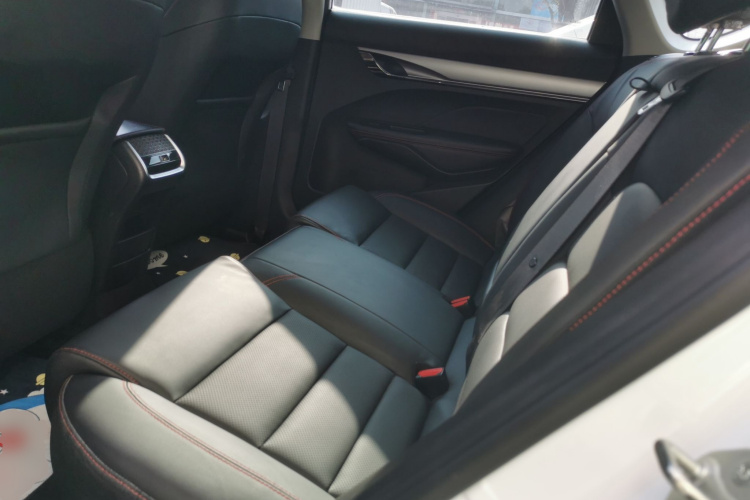 吉利汽车 缤瑞 2020款 改款 1.4T CVT亚运版中控内饰21