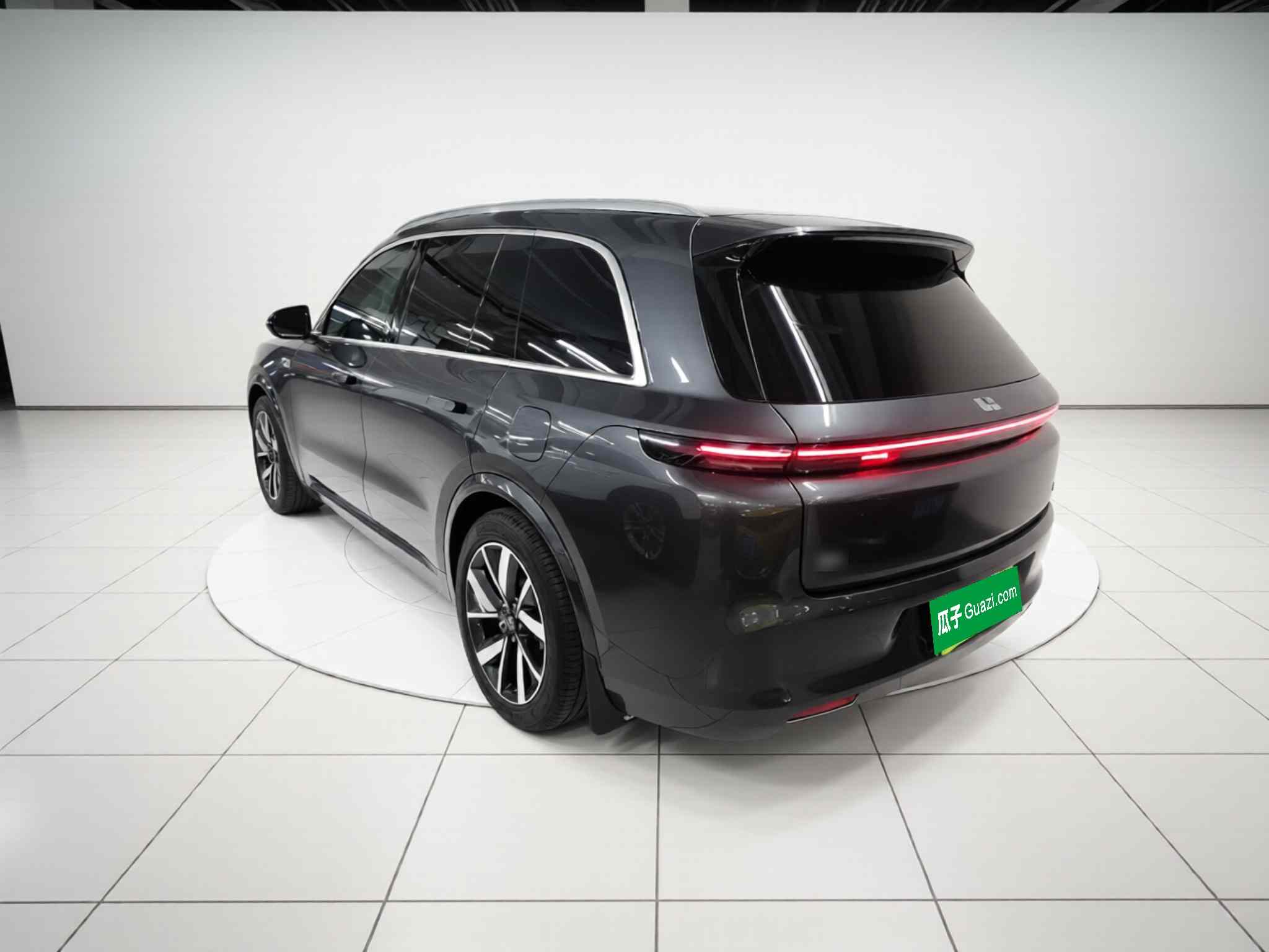 理想汽车 理想L8 2023款 Pro(3)