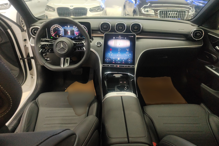 奔驰C级 2023款 改款 C 200 L 运动版中控内饰12