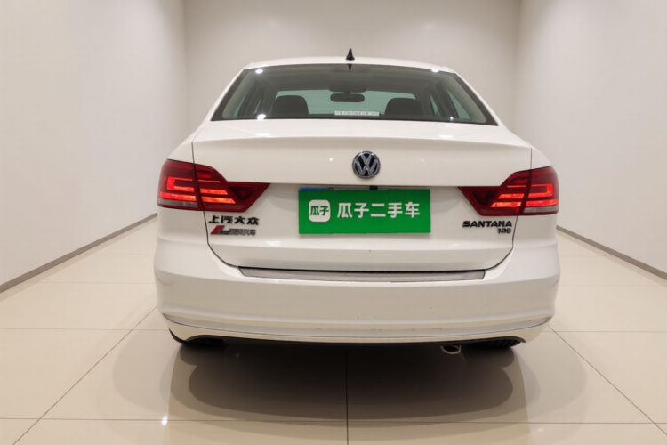 大众 桑塔纳 2016款 1.6L 手动风尚版车身外观6