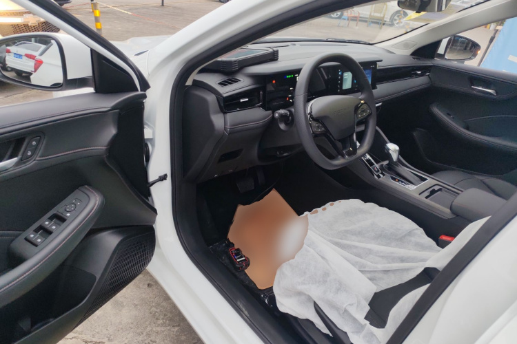 荣威i5 2026款 1.5L CVT豪华版中控内饰20