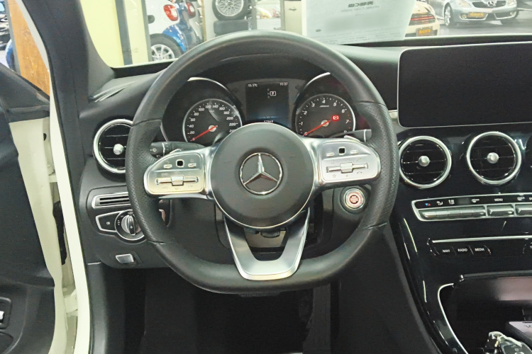 奔驰C级 2019款 C 260 运动版局部细节13