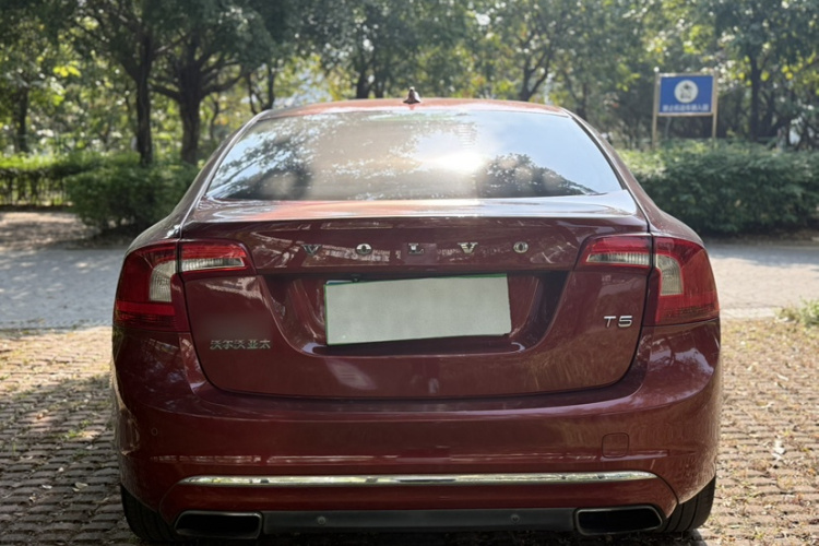 沃尔沃S60 2014款 S60L T5 智驭版车身外观6005