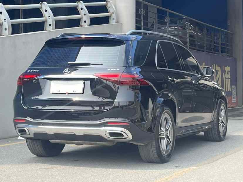 奔驰GLE 2024款 GLE 450 4MATIC 时尚型(3)