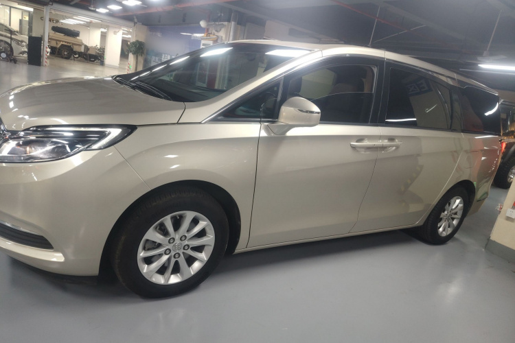 别克GL8 2017款 ES 28T 尊享型 国V车身外观4