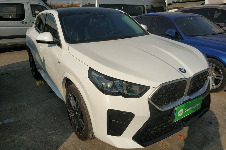 宝马X2(进口) 2024款 sDrive25i M运动套装车身外观3