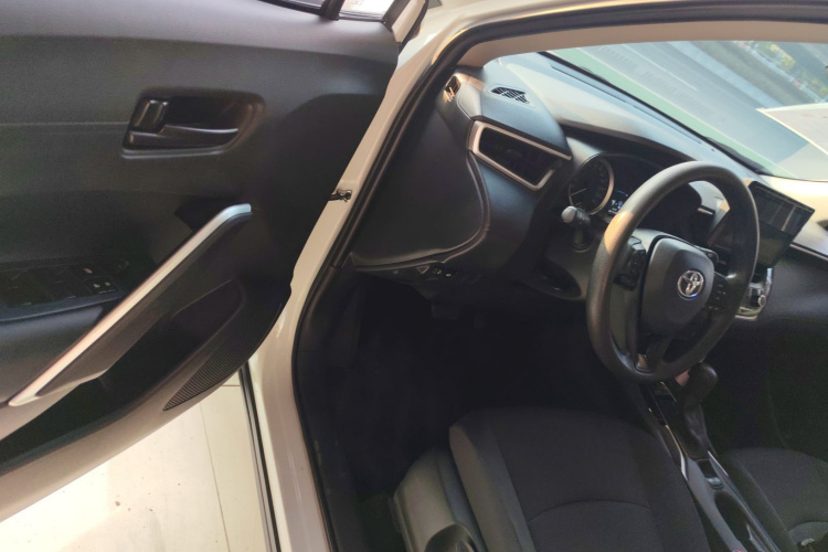 丰田 卡罗拉锐放 2022款 2.0L 精英版中控内饰20