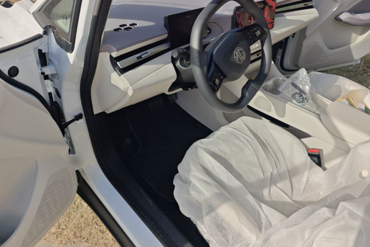 名爵 MG4 EV 2026款 437 随心版中控内饰20