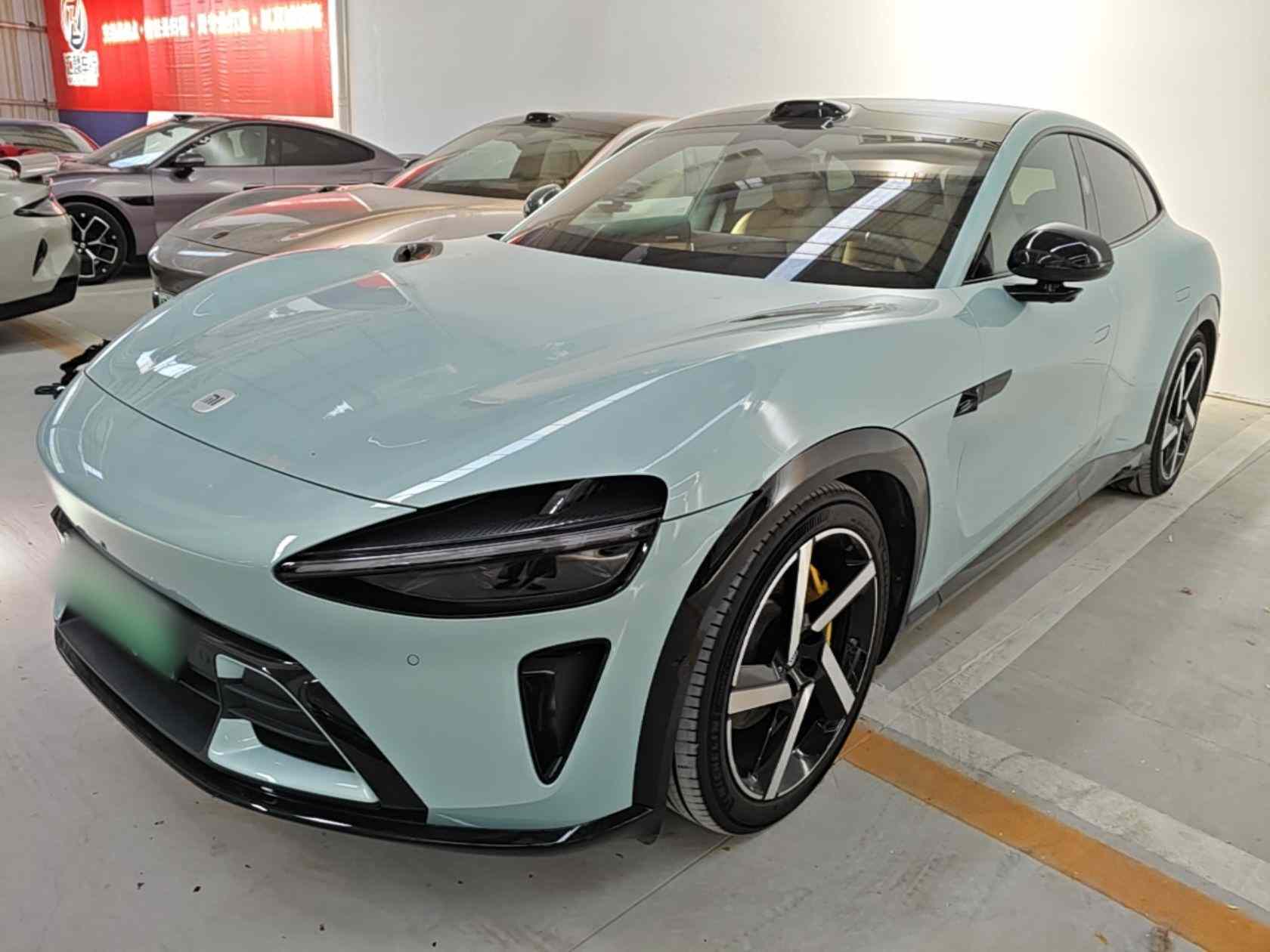 小米汽车 小米YU7 2025款 超长续航高性能四驱Max版(2)
