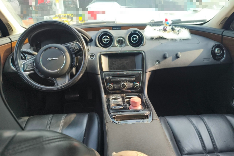 捷豹XJ 2015款 XJL 3.0 SC 典雅商务80周年典藏版中控内饰7002