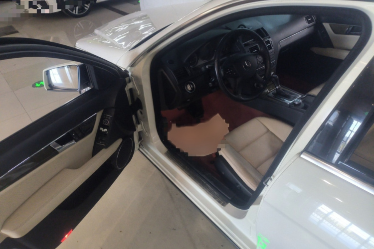 奔驰C级 2010款 C 200 CGI 时尚型中控内饰7003