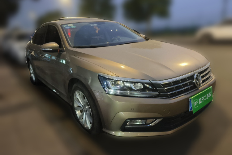 大众 帕萨特 2017款 330TSI DSG尊荣版车身外观3