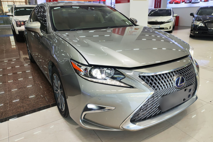 雷克萨斯ES 2015款 300h 舒适版车身外观6002