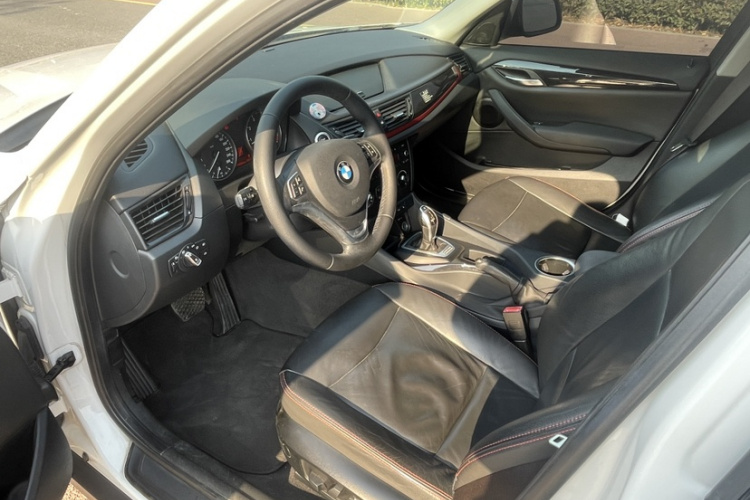 宝马X1 2015款 sDrive18i 时尚晋级版中控内饰7002