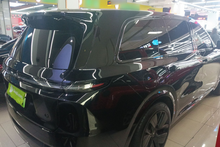 理想汽车 理想L9 2022款 Max车身外观7