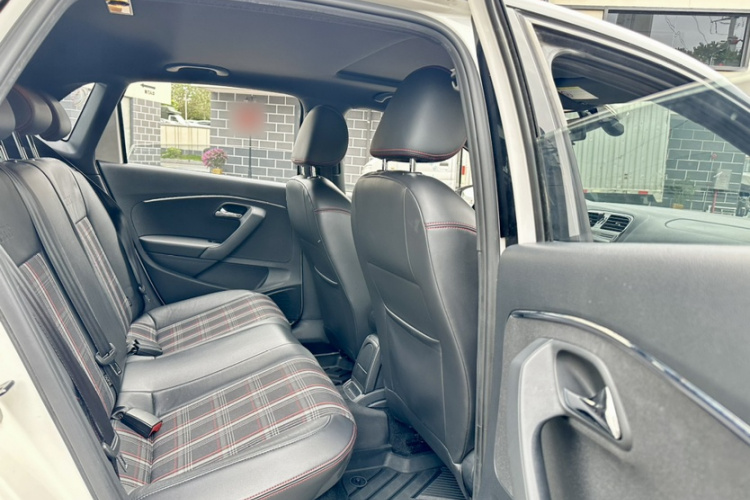 大众 Polo 2016款 1.4TSI GTI中控内饰7005