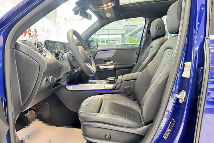 奔驰GLB 2020款 改款 GLB 200 动感型中控内饰7013